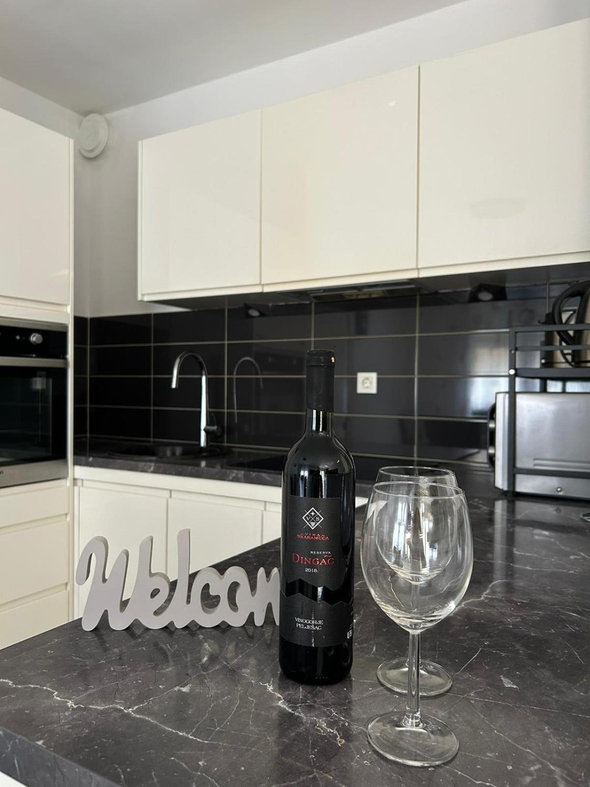 Apartment Dalmatinos Split Znjan Zewnętrze zdjęcie