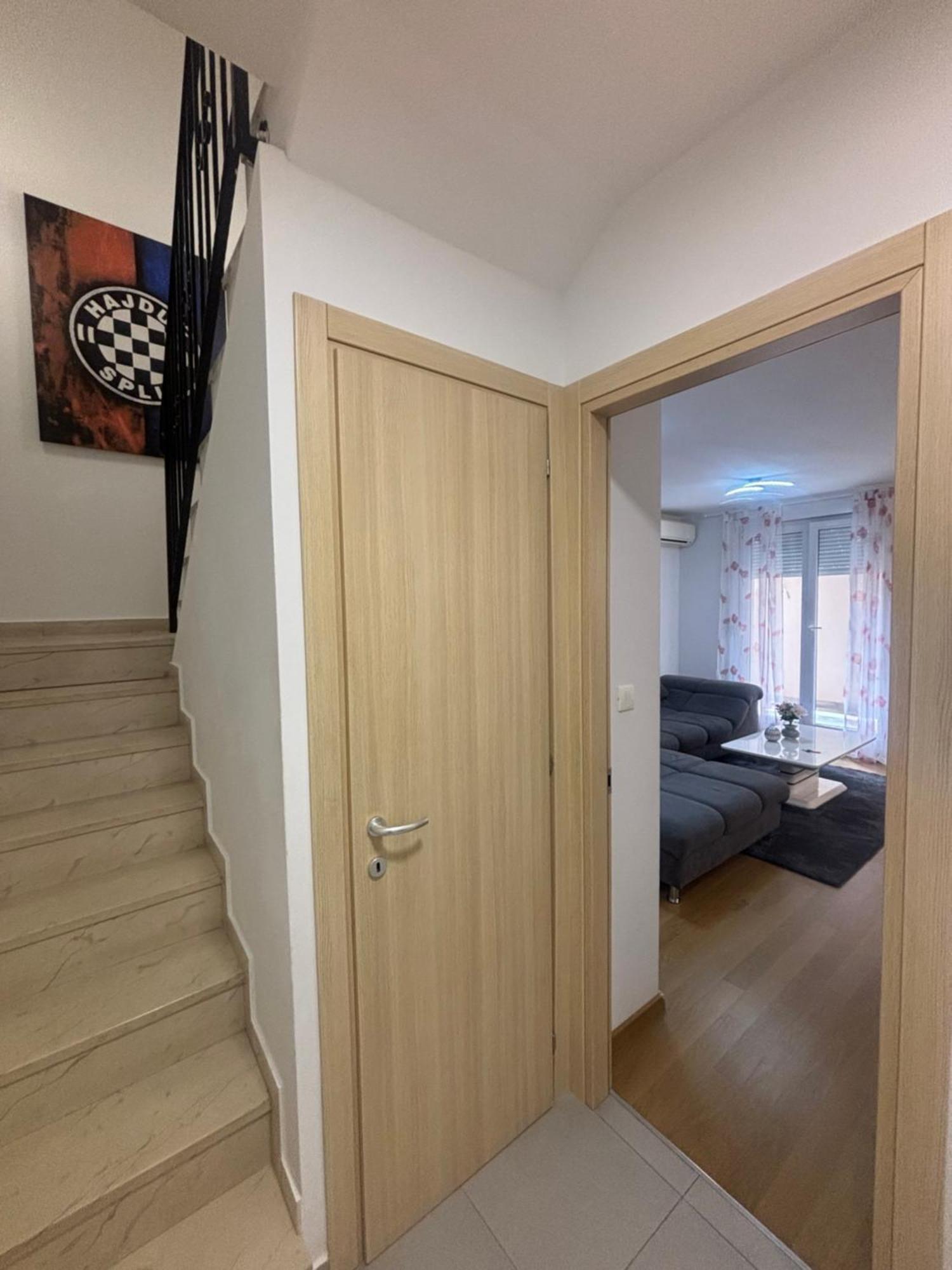 Apartment Dalmatinos Split Znjan Zewnętrze zdjęcie