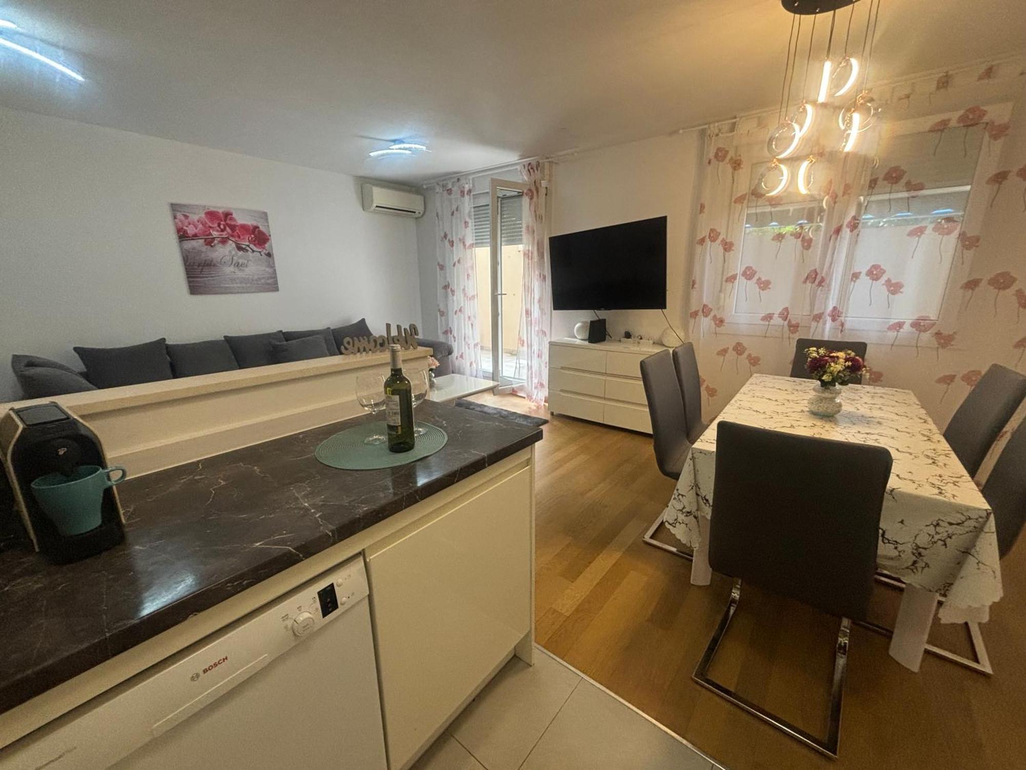 Apartment Dalmatinos Split Znjan Zewnętrze zdjęcie