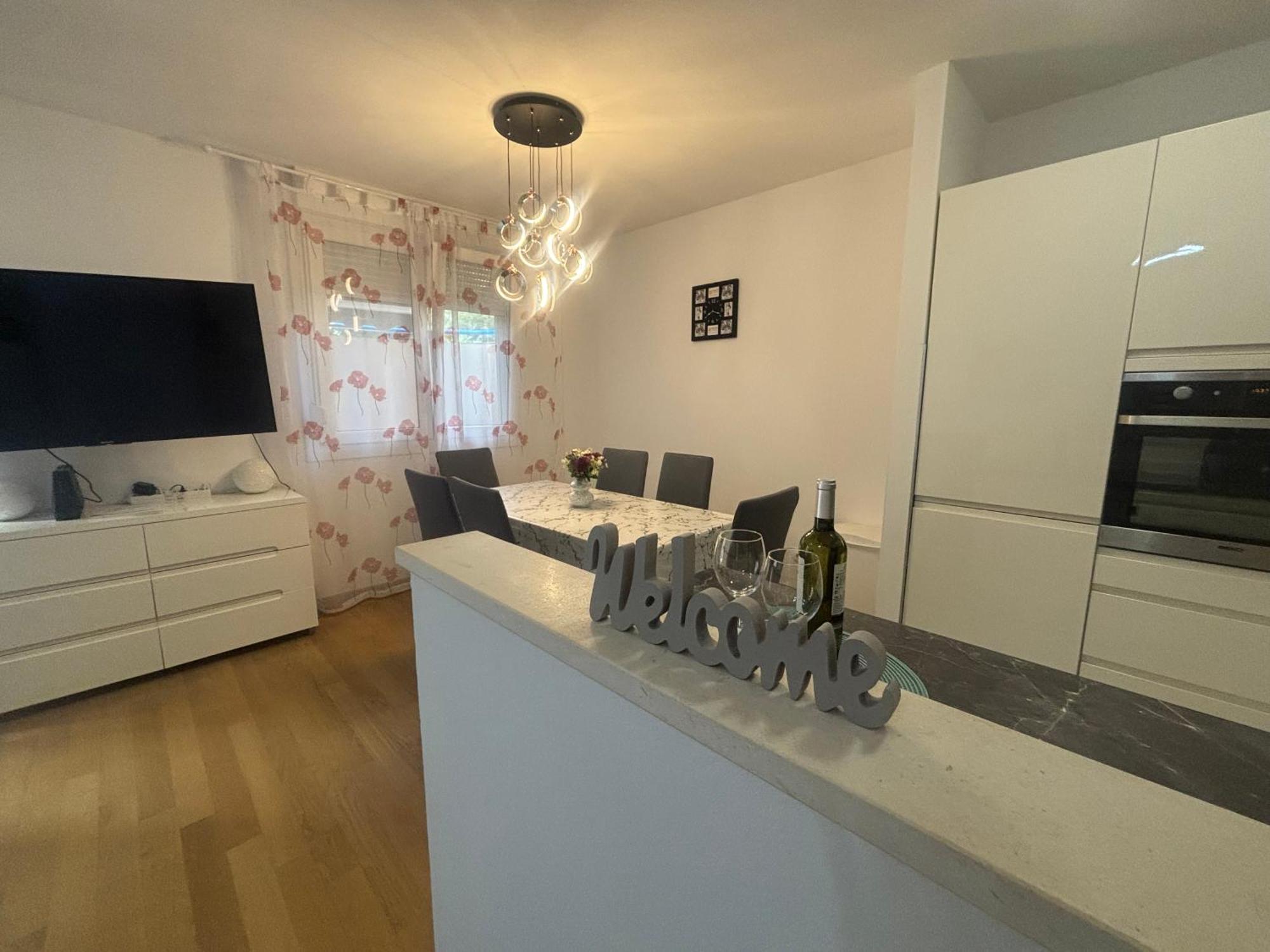 Apartment Dalmatinos Split Znjan Zewnętrze zdjęcie